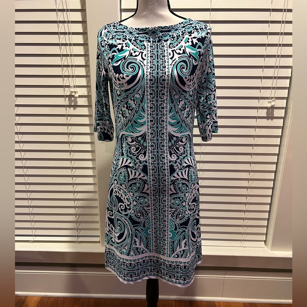 Haani paisley print stretchy midi dress size small